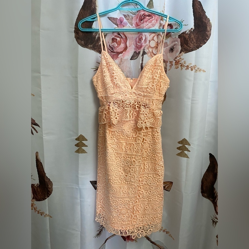 Size 0 Guess dress​​​​​​​​​​​